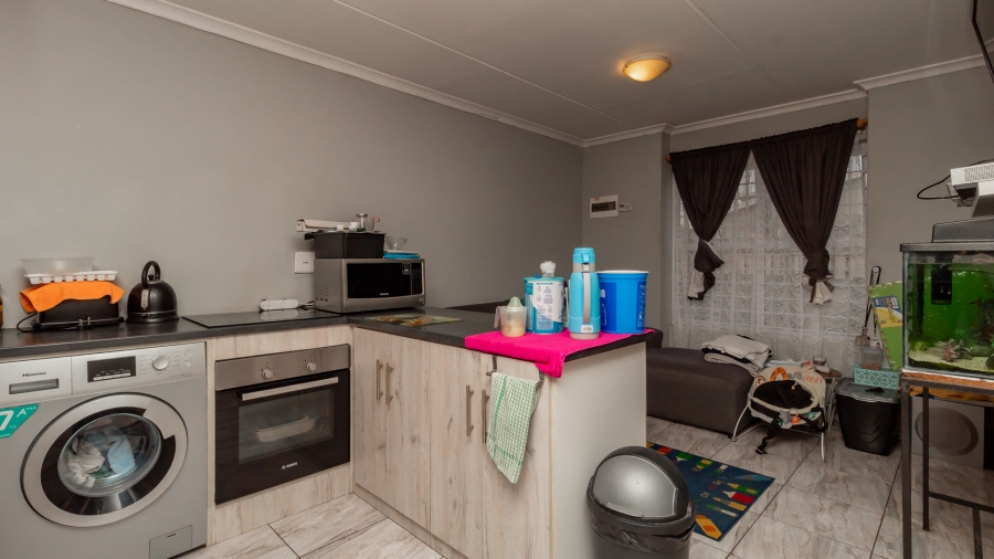 2 Bedroom Property for Sale in Sunset Glen Western Cape